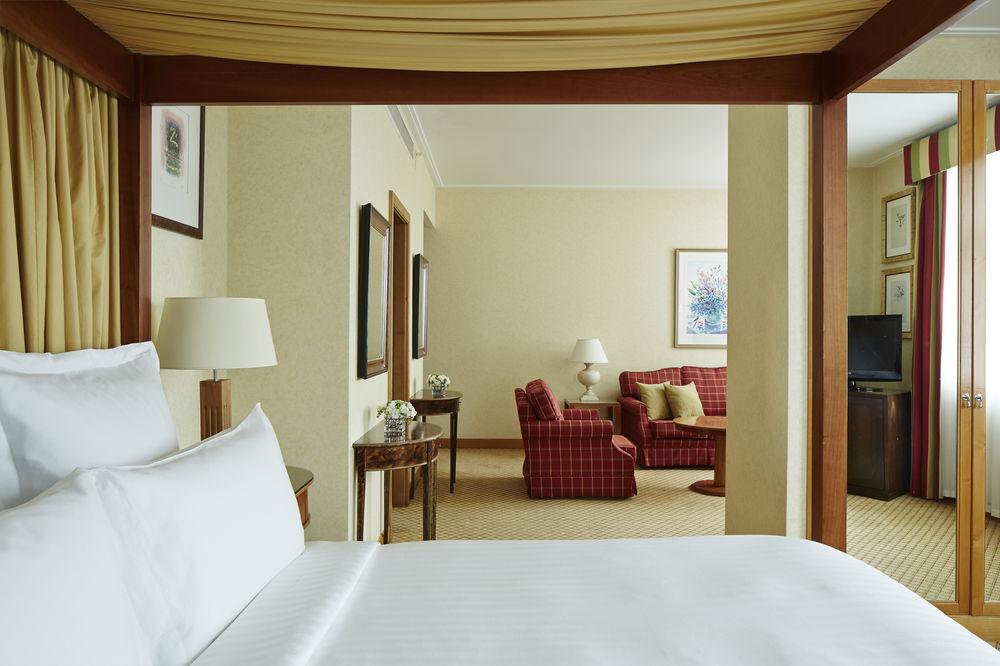 Delta Hotels By Marriott Bexleyheath Extérieur photo