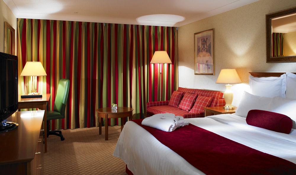 Delta Hotels By Marriott Bexleyheath Extérieur photo