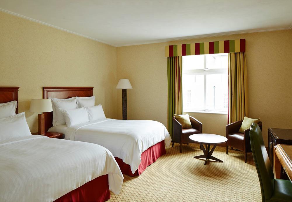 Delta Hotels By Marriott Bexleyheath Extérieur photo