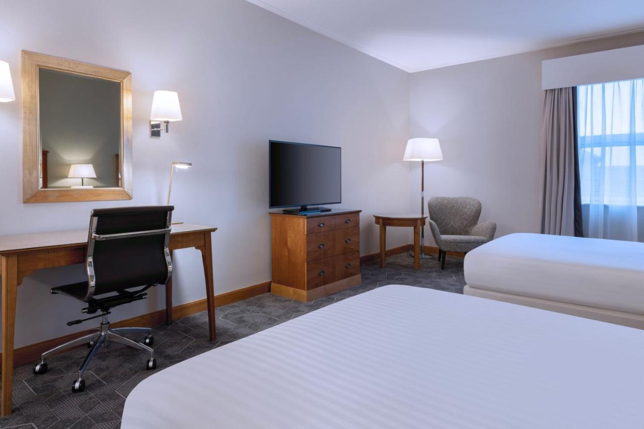 Delta Hotels By Marriott Bexleyheath Extérieur photo